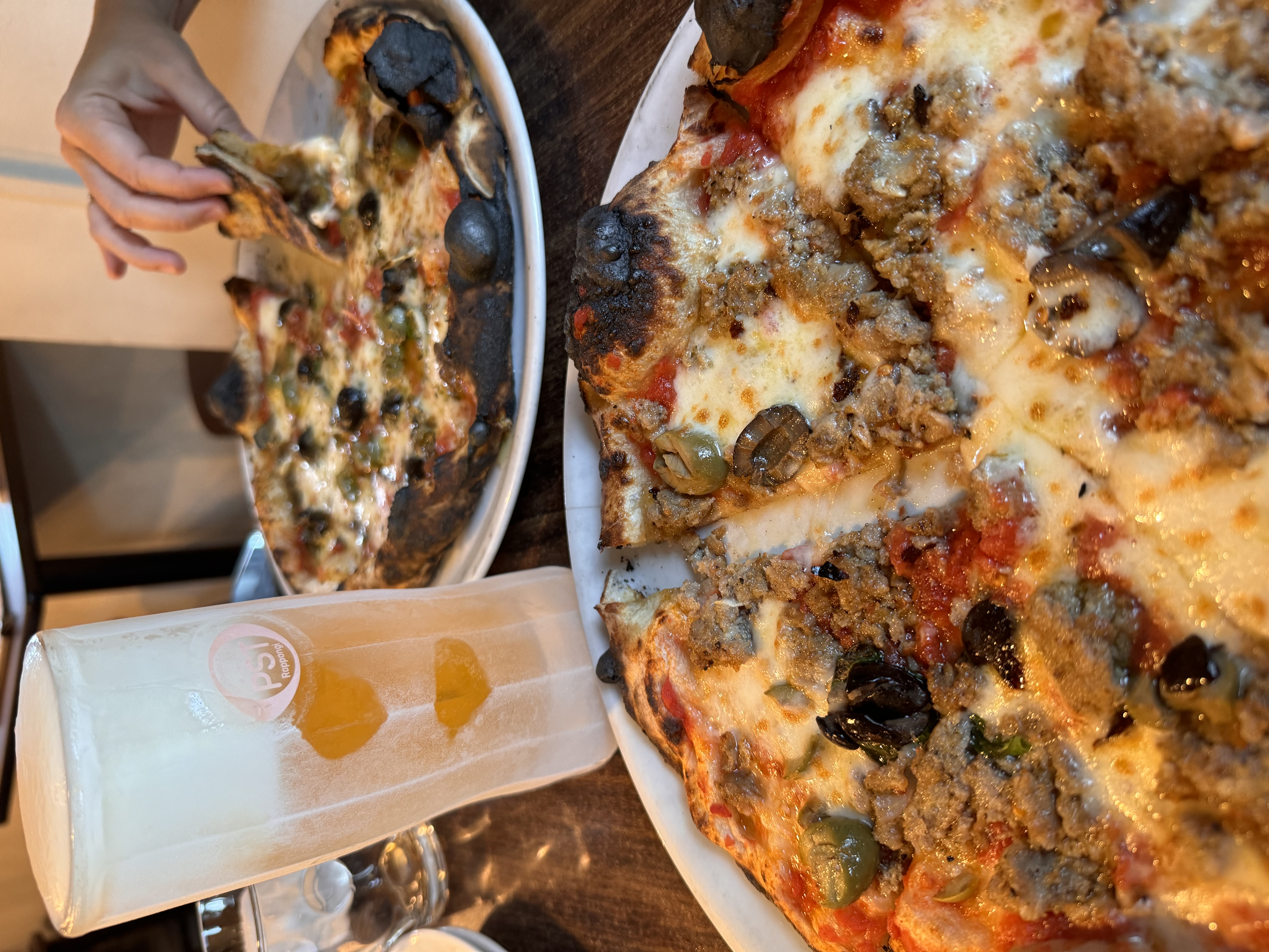 Pizza PST Higashi Azabu — foto 1
